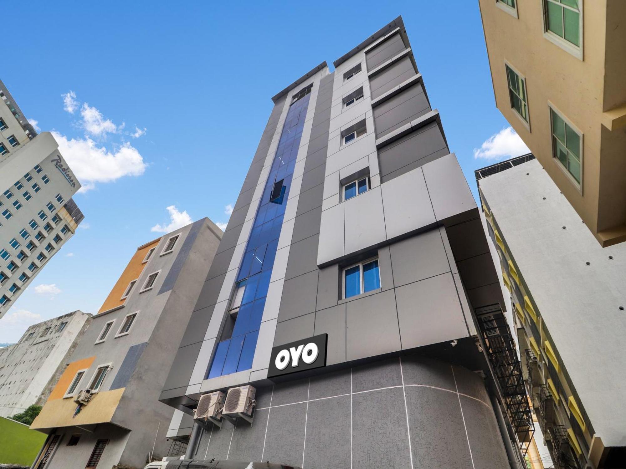 Hotel O Red Stone Hotels 海得拉巴 外观 照片